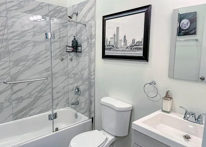 Spacious 420-friendly 2br Retreat Near Mccormick Place, Grant Park And Soldier Field