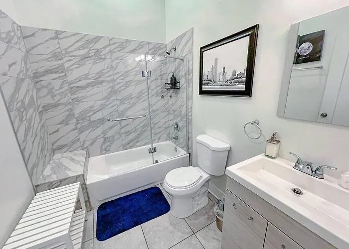 Spacious 420-friendly 2br Retreat Near Mccormick Place, Grant Park And Soldier Field Apartment *