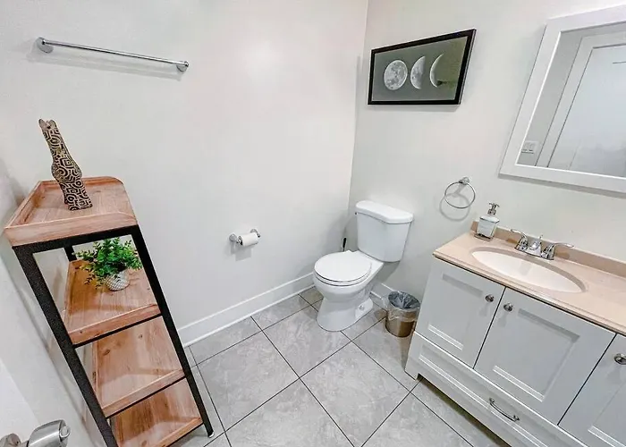 Spacious 420-friendly 2br Retreat Near Mccormick Place, Grant Park And Soldier Field