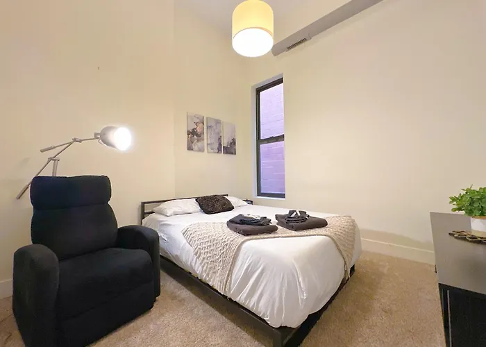 Spacious 420-friendly 2br Retreat Near Mccormick Place, Grant Park And Soldier Field *