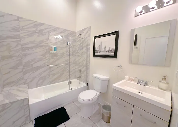 Spacious 420-friendly 2br Retreat Near Mccormick Place, Grant Park And Soldier Field Chicago