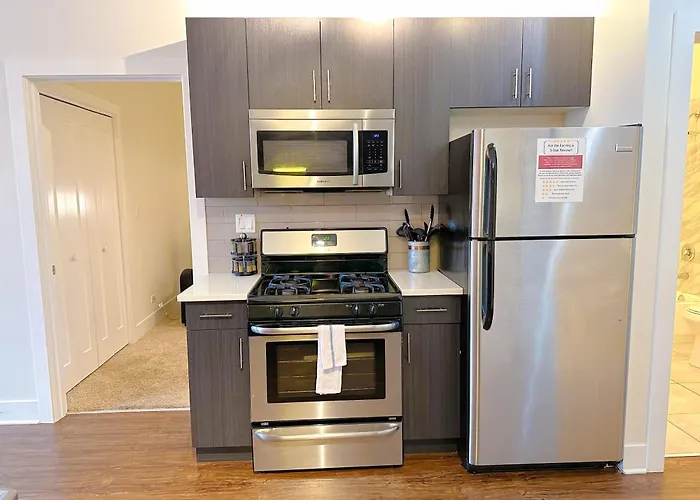 Spacious 420-friendly 2br Retreat Near Mccormick Place, Grant Park And Soldier Field