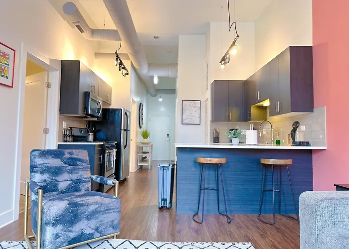 Spacious 420-friendly 2br Retreat Near Mccormick Place, Grant Park And Soldier Field