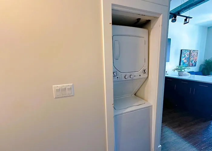 Apartment Spacious 420-friendly 2br Retreat Near Mccormick Place, Grant Park And Soldier Field