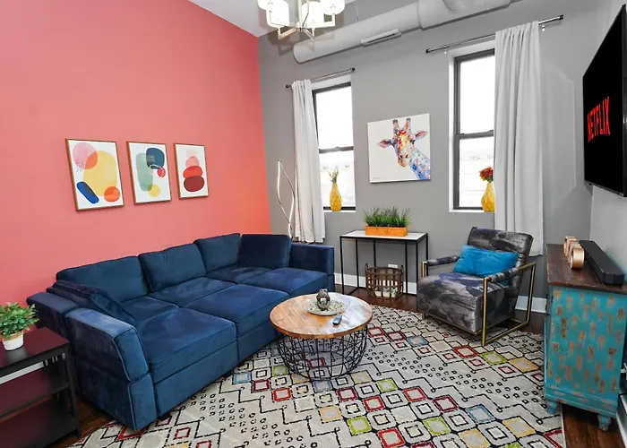 Spacious 420-friendly 2br Retreat Near Mccormick Place, Grant Park And Soldier Field